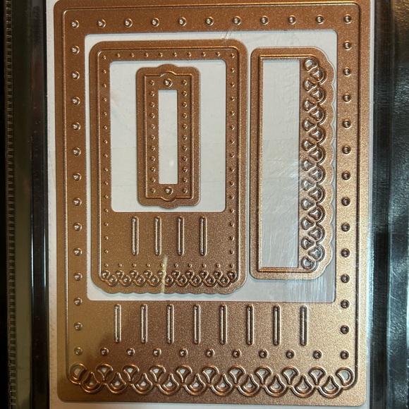 Spellbinders Nestabilities Card Creator A2 Fancy Ribbon Threader 4 pcs - Picture 3 of 8